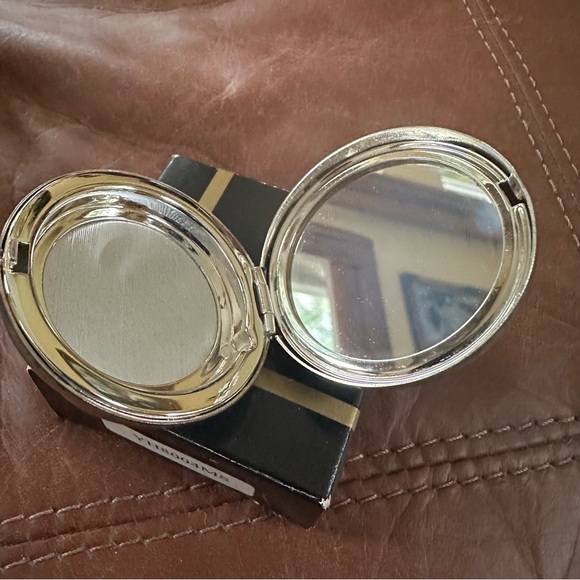 Vintage pill box - Picture 5 of 6